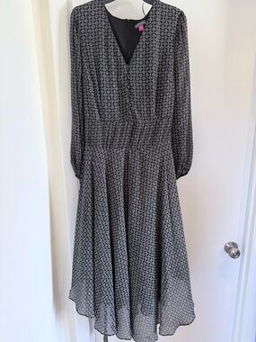 Vince Camuto Black Geometric Long Sleeve Midi Dress